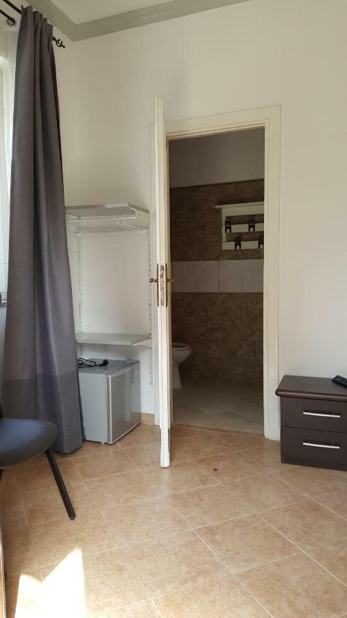 Borgo Dei Centurione Hotel Rome Exterior photo